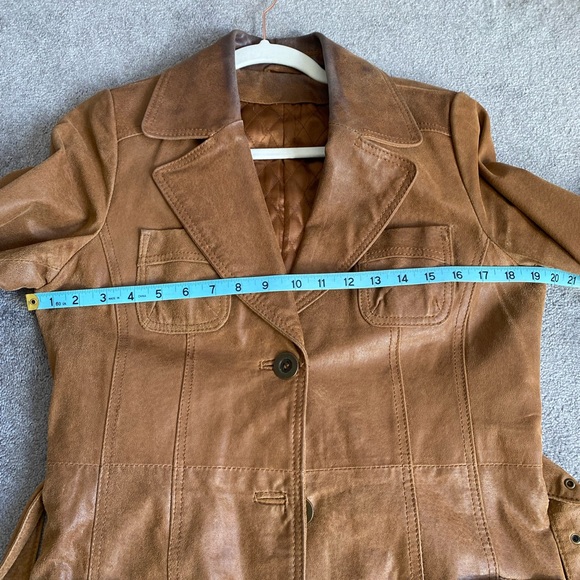 VINTAGE Leather Belted Coat - Picture 7 of 8